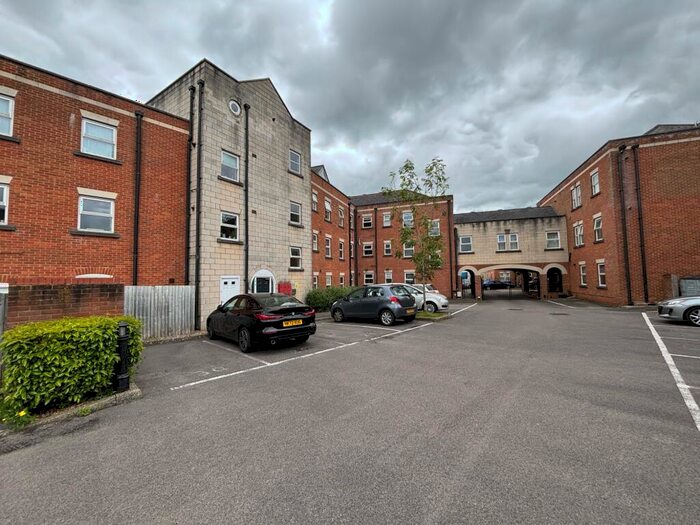 1 Bedroom Apartment To Rent In Godwin Court, Swindon, SN1