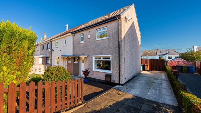 2 Bedroom End Of Terrace House For Sale In St. Vigeans Avenue, Newton Mearns, G77