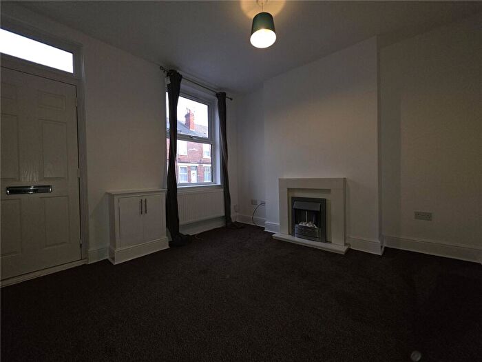 3 Bedroom Terraced House To Rent In Vernon Road, Nottingham, Nottinghamshire, NG6