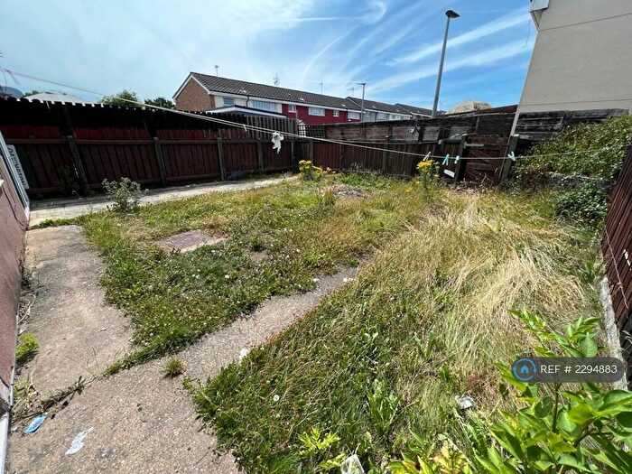 5 Bedroom Terraced House To Rent In Oakington Garth, Bransholme, Hull, HU7