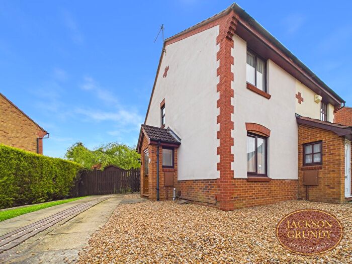 2 Bedroom Semi Detached House For Sale In Greeves Close, Duston, NN5