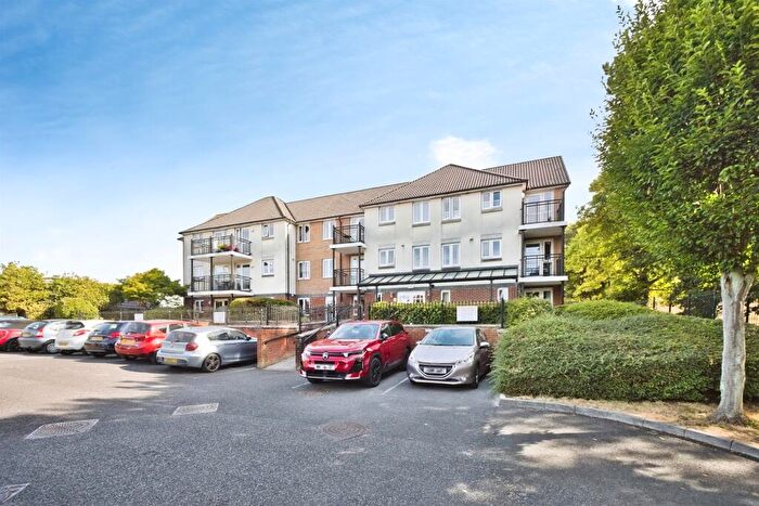 1 Bedroom Apartment For Sale In Wyndham Court, Yeovil, BA21