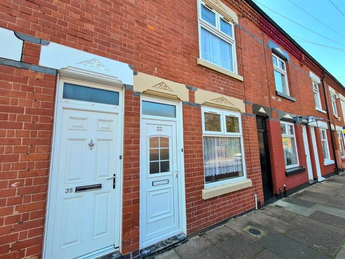 3 Bedroom Terraced House To Rent In Weymouth Street, Leicester, LE4