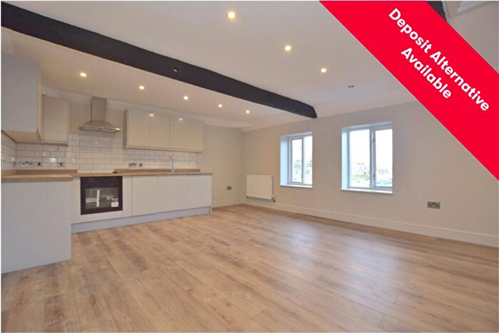 2 Bedroom House To Rent In High Street, Tewkesbury, Gloucestershire, GL20