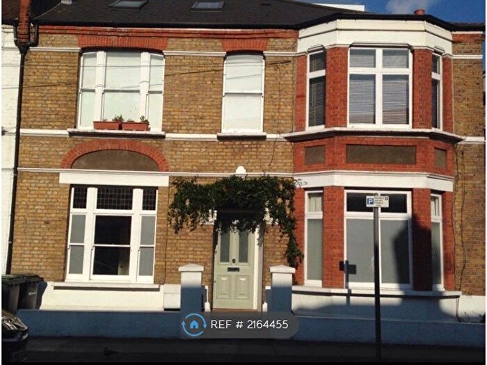 3 Bedroom Flat To Rent In Nelgarde Road, London, SE6