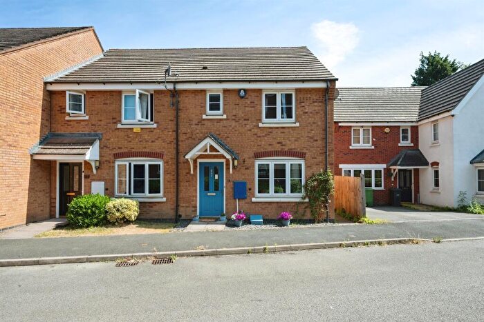 3 Bedroom End Of Terrace House For Sale In Attingham Drive, Dudley, DY1