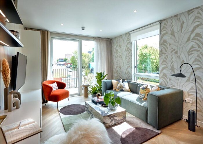 2 Bedroom Flat For Sale In Lindley House, Hendon, NW9