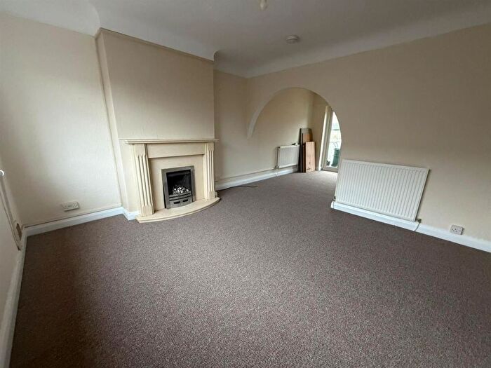 3 Bedroom Property For Sale In Knowles Road, Llandudno, LL30