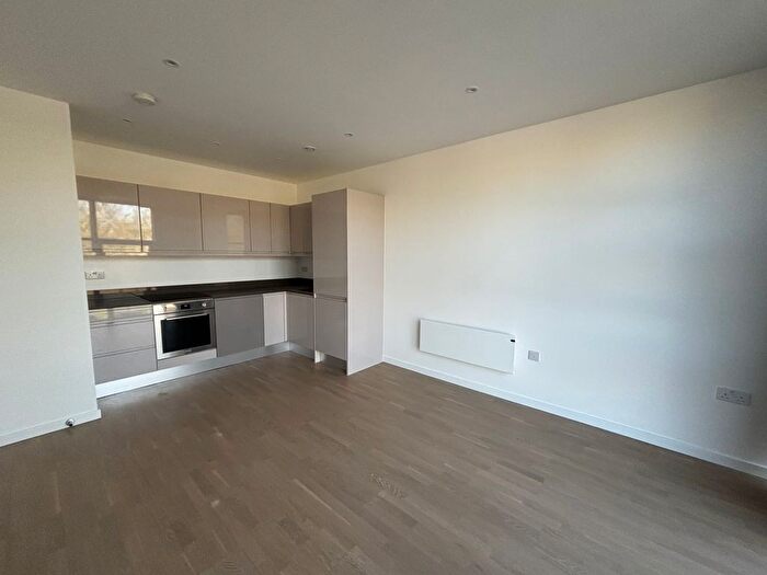1 Bedroom Flat To Rent In Silbury Boulevard, Milton Keynes, MK9