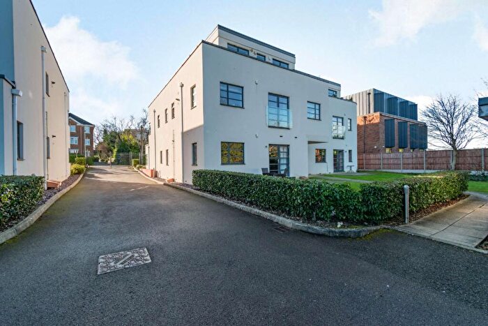 2 Bedroom Apartment For Sale In Eastbury Avenue, Northwood, HA6