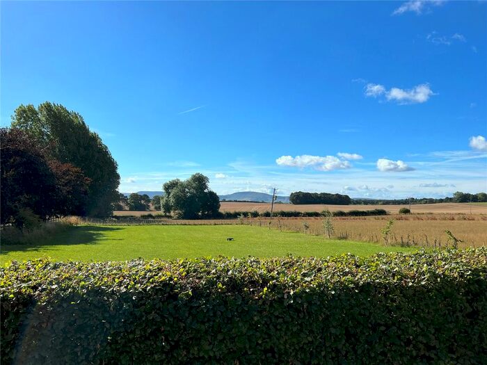 5 Bedroom Detached House For Sale In Brass Castle Lane, Nunthorpe