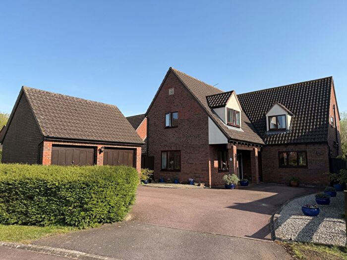4 Bedroom Detached House For Sale In Kings Gate, Newtown, Tewkesbury, GL20