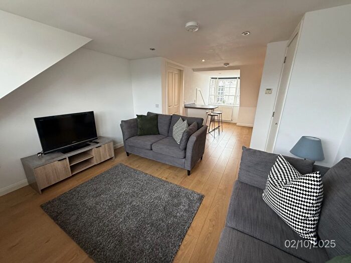 1 Bedroom Flat To Rent In Crown Street, Top Floor, Aberdeen, Aberdeenshire, AB11