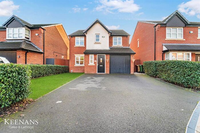 4 Bedroom Detached House For Sale In Kentfield Drive, Bolton, BL1