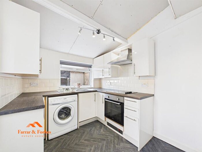 3 Bedroom Terraced House To Rent In Barley Street, Padiham, Burnley, BB12