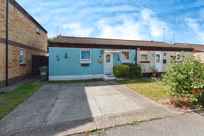 2 Bedroom Bungalow For Sale In Snowdonia Close, Pitsea, Basildon, Essex, SS13