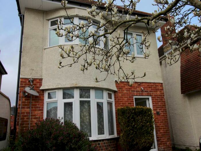 3 Bedroom Detached House To Rent In Pearson Avenue, Parkstone, Poole, BH14