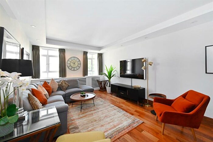 3 Bedroom Flat To Rent In Lancaster Gate, W2