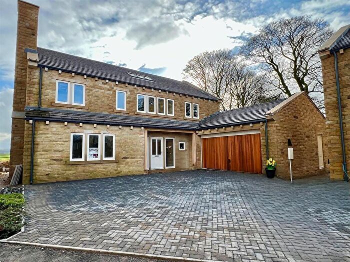 4 Bedroom Detached House For Sale In The Village, Farnley Tyas, Huddersfield, HD4