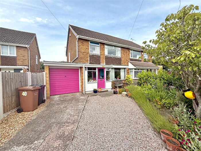 3 Bedroom Semi-Detached House For Sale In Burlington Avenue, Formby, L37