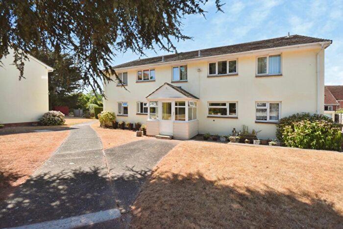 2 Bedroom Flat For Sale In Stevenstone Road, Exmouth, Devon, EX8