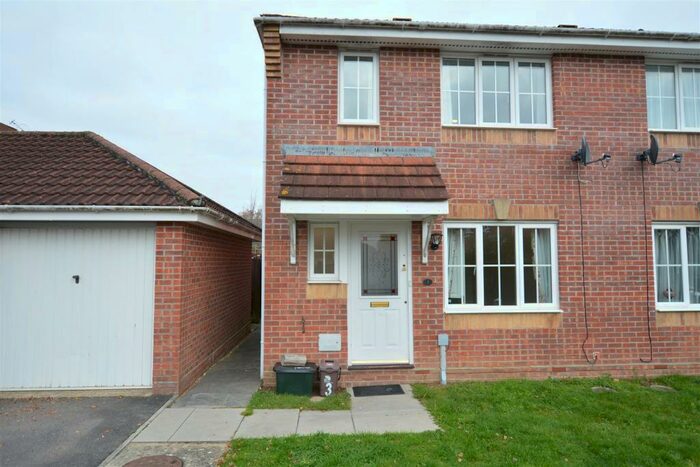 2 Bedroom End Of Terrace House To Rent In Woodland Close, Verwood, BH31