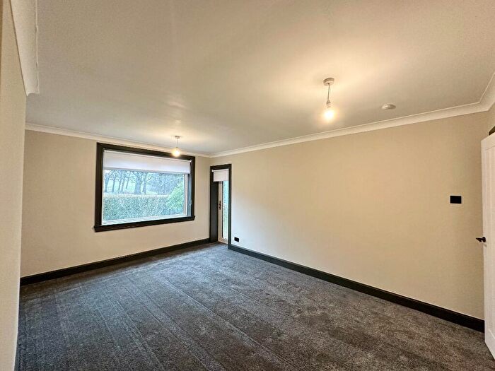 2 Bedroom Flat To Rent In Anstruther Street, Tollcross, Glasgow, G32