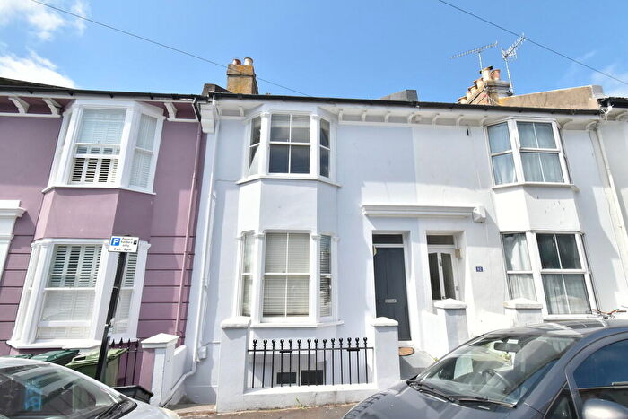 3 Bedroom Semi-Detached House To Rent In Hanover Terrace, Brighton, BN2