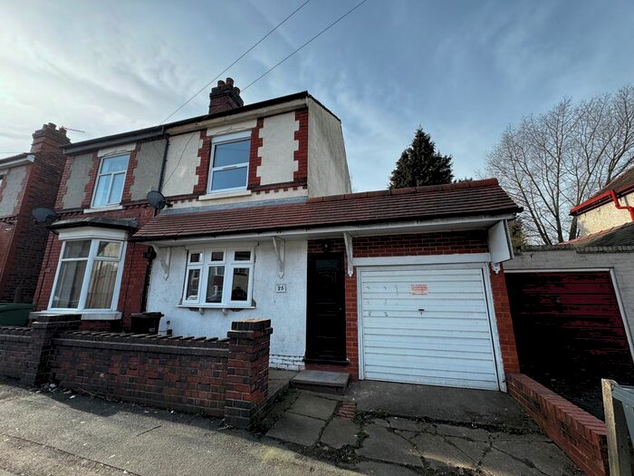 3 Bedroom Semi-Detached House To Rent In Springfield Road, Heath Town, Wolverhampton, WV10