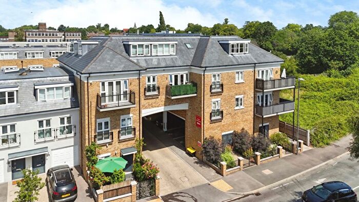 2 Bedroom Flat To Rent In Burnham Court, Burnham, SL1