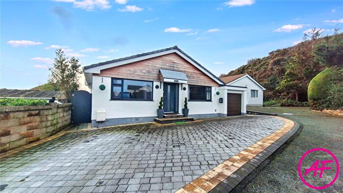 3 Bedroom Bungalow For Sale In Lon Bryn Gosal, Arfryn, Llandudno, Conwy, LL30
