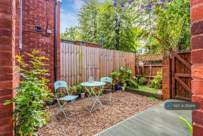 1 Bedroom Flat To Rent In Gautrey Road, London, SE15