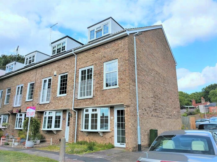4 Bedroom House To Rent In Unicorn Place, Bury St. Edmunds, IP33