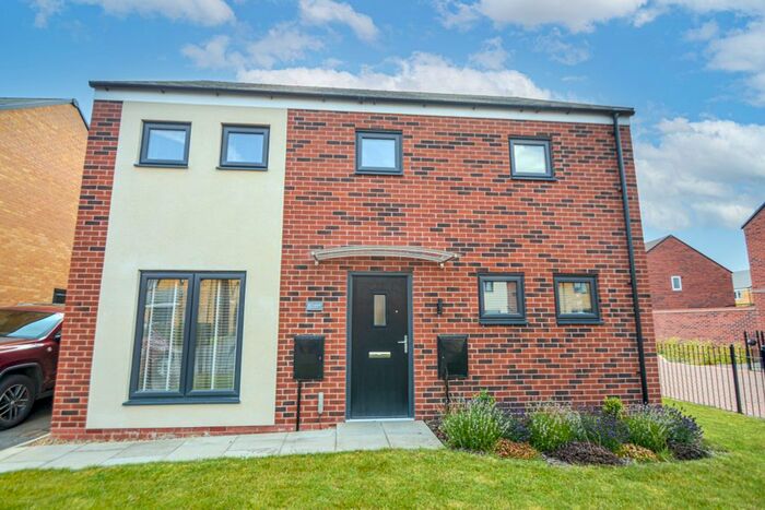 4 Bedroom Detached House To Rent In Westbury Drive, Hampton Gardens, Peterborough, PE7