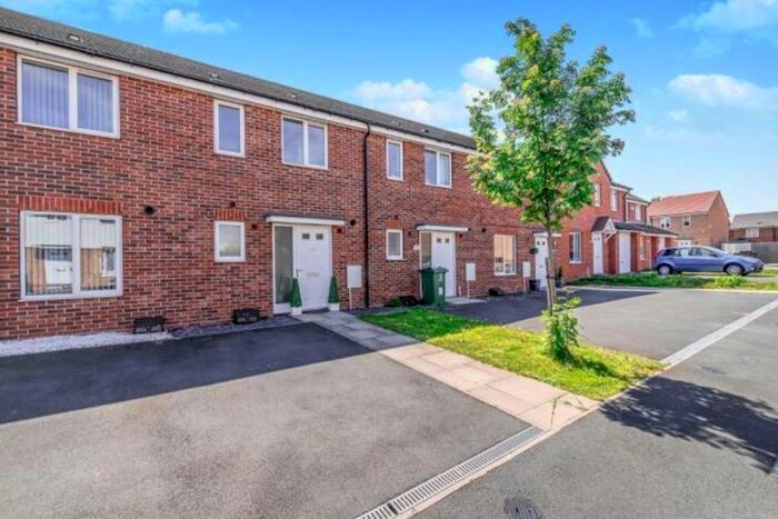 2 Bedroom Terraced House To Rent In Lakelot Close, Willenhall, WV12