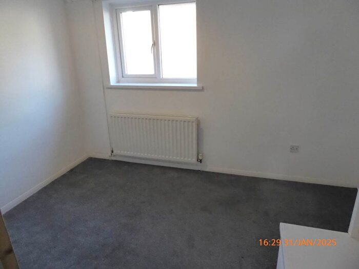 2 Bedroom End Of Terrace House To Rent In Bryn Gorwel, Carmarthen, SA31