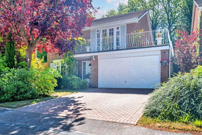 4 Bedroom Detached House For Sale In Tall Trees, Royston, SG8