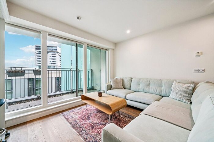 1 Bedroom Flat For Sale In Hardwicks Square, SW18