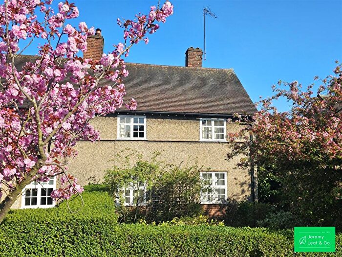 3 Bedroom Semi Detached House For Sale In Brookland Rise, London, NW11