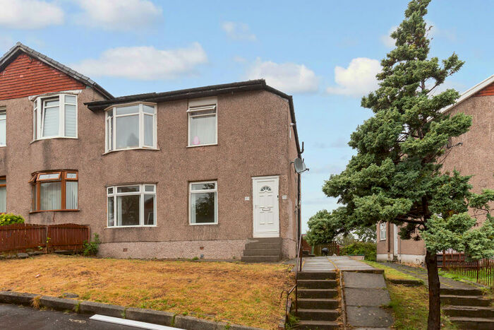 3 Bedroom Flat To Rent In Montford Avenue, Kings Park, G44