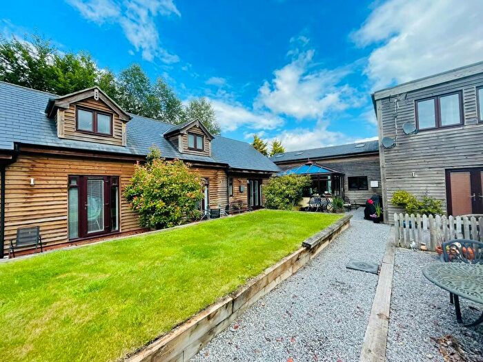 2 Bedroom House To Rent In Manor Park Cottages, Nailsea, BS48