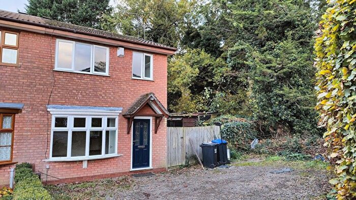 3 Bedroom End Terrace House To Rent In Wysall Road, Northampton (Off Blackthorn Road), NN3