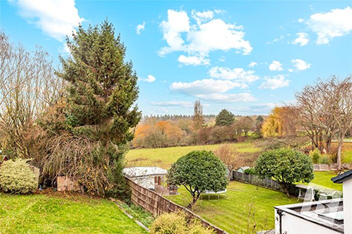 4 Bedroom Detached House For Sale In Applegate, Brentwood, Essex, CM14