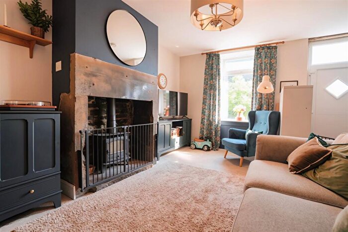 3 Bedroom Terraced House For Sale In Rock View, Holywell Green, Halifax, HX4