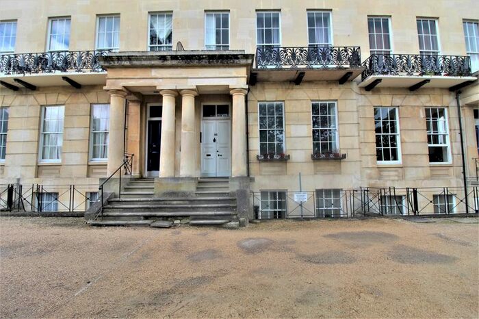 Studio To Rent In Lansdown Crescent, Cheltenham GL50