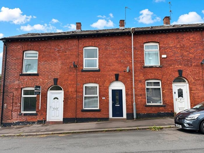 2 Bedroom Terraced House For Sale In Stoneleigh Street, Oldham, OL1