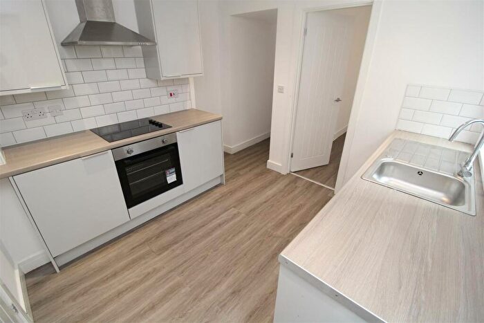 3 Bedroom End Of Terrace House To Rent In Aubrey Road, Porth, CF39