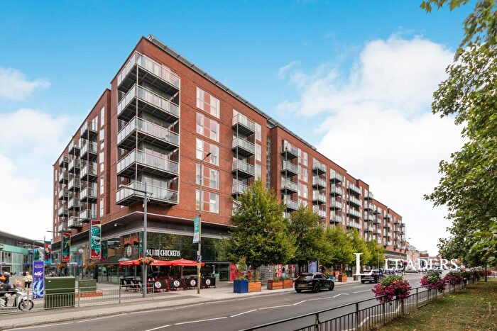 2 Bedroom Apartment To Rent In The Heart, Walton, KT12