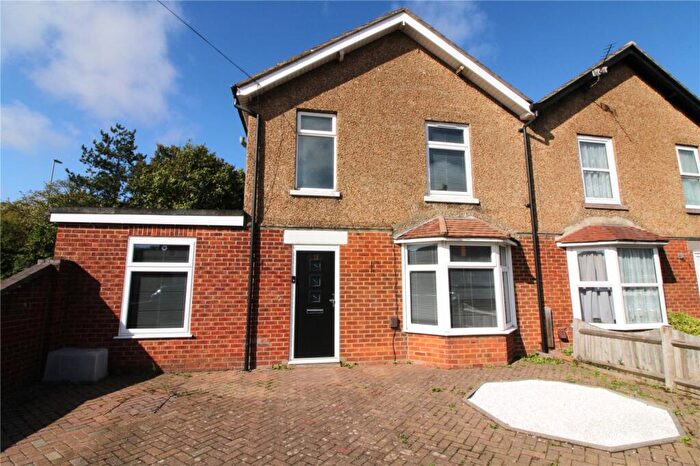 3 Bedroom Semi-Detached House To Rent In Elms Road, Fareham, Hampshire, PO16