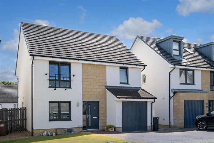 4 Bedroom Detached House For Sale In Stornoway Drive, Inverness, IV3